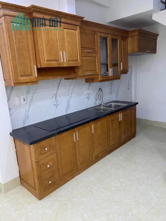 Nhà Vip Nguyễn Văn Huyên, Q. Cầu Giấy, Ba Gác Tránh, Ngõ Rộng Ở Luôn, DT 48m2 5T, Giá Nhỉnh 6 Tỷ.