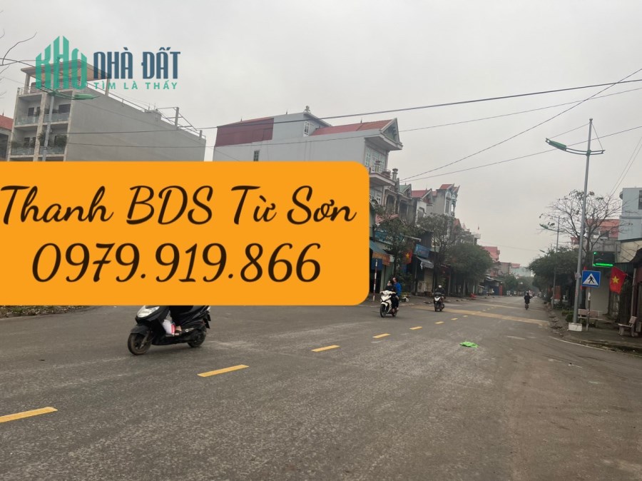 B Á N ĐẤT TẶNG NHÀ DIỆN TÍCH 130 M MẶT TIỀN 8 M ĐƯỜNG TO Ô TÔ CẤT  TRONG NHÀ GIÁ 3 TỶ CÓ NHÀ 3 TẦNG