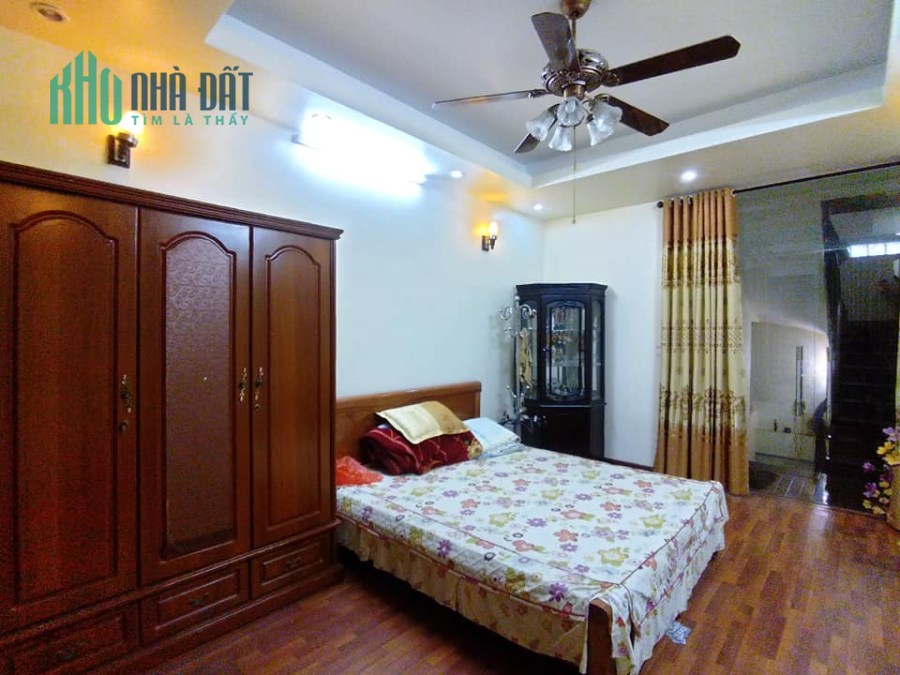 Bán  nhà Đặng Văn Ngữ, Đống Đa, 45 m, 5 T, nhà đep 2 thoáng , giá 6 tỷ 5.