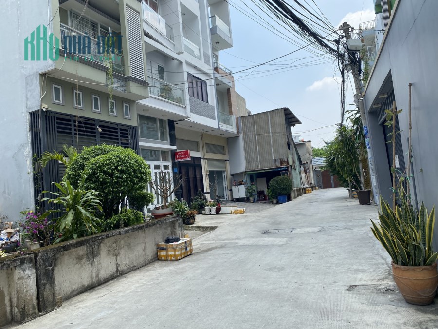 BÁN NHÀ 4 TẤM QUẬN 7, CÁCH MẶT TIỀN 20M _ TẶNG NỘI THẤT MỚI