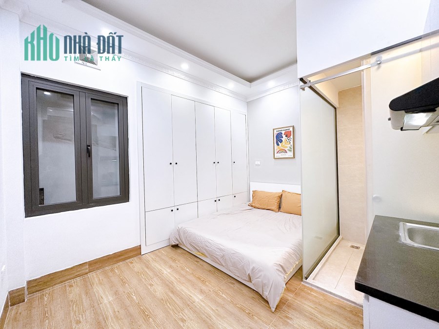 Bán  tòa nhà CCMN, Cầu Giấy 40m, 5T, 8 phòng cho thuê, thu đều 40 triệu 1 tháng, giá  5 tỷ 1.