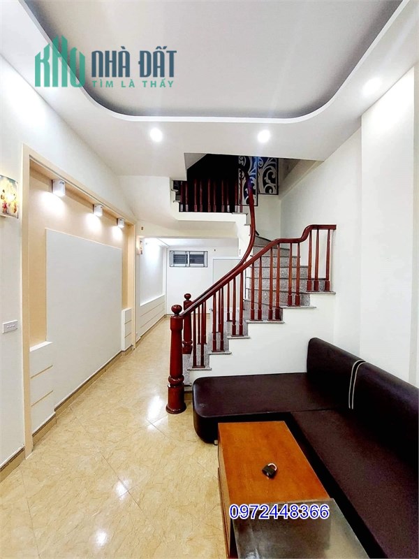 Bán Gâp nhà Hoàng Mai 45m2, 4 tầng, giá CỰC RẺ chỉ nhỉnh 3 tỷ. LH 0972448366