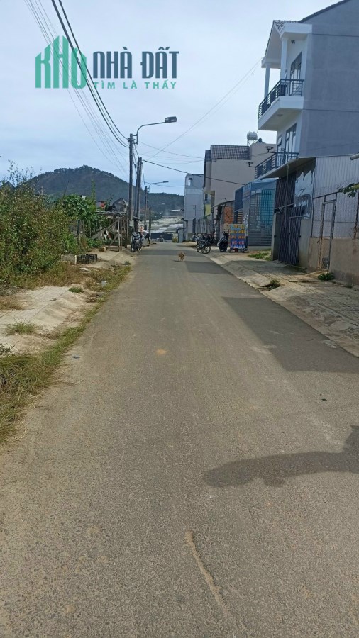 Bán nhanh lô đất liên kế Khu quy hoạch Nguyễn Hữu Cầu, Phường 12, TP. Đà Ltạ, giá rẻ chỉ 4,6 tỷ