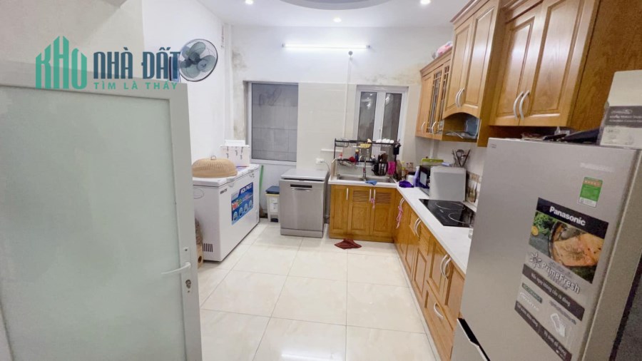 Bán nhà Đội Cấn, Ba Đình, 45m, 5T, giá  6 tỷ 2.