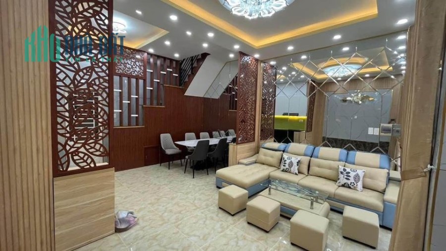 Nhà Ngang 5m - Cách Đ.Tân Mỹ Chỉ Vài Mét Kề Lâm Văn Bền Giá Chỉ 4,xx Tỷ TT Quận 7